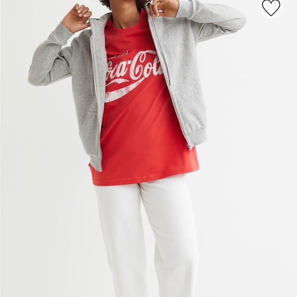 Oversized Graphic Shirt - Picture 5 of 5